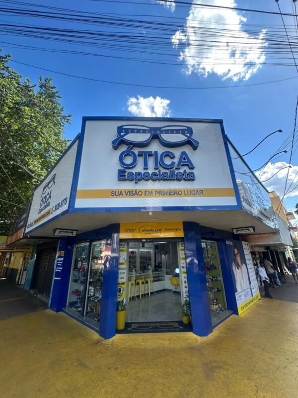 Ótica Especialista Faxada2